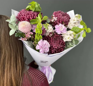 Цветы и зодиак: как подобрать букет в гармонии с гороскопом