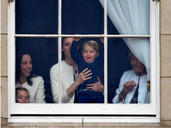  Принц Джорд развеселил гостей на дне рождения королевы Елизаветы II