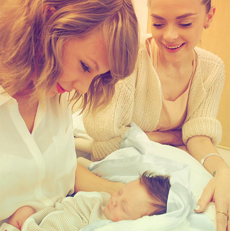 Джейми Кинг считает, что Тейлор Свифт станет удивительной матерью в будущем