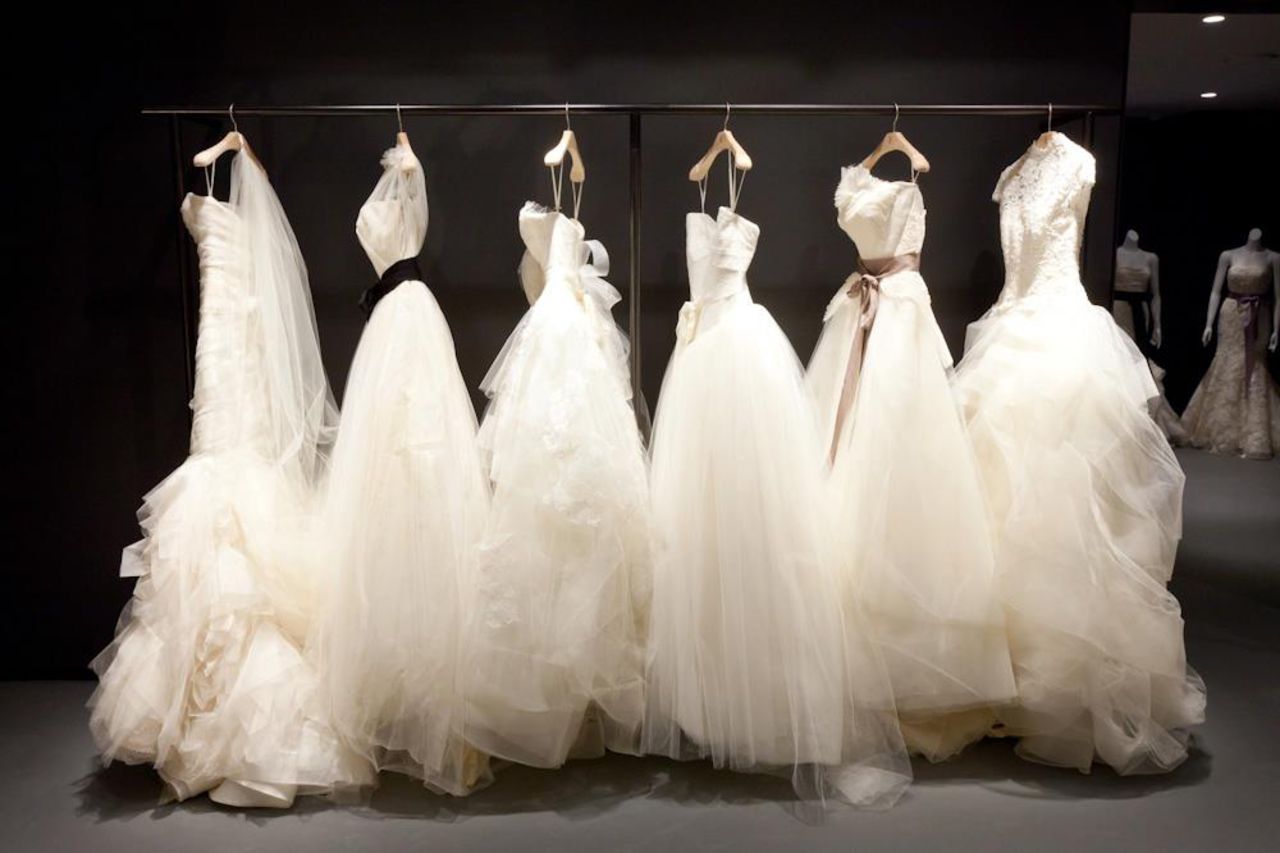 Материалы для свадебных платьев
