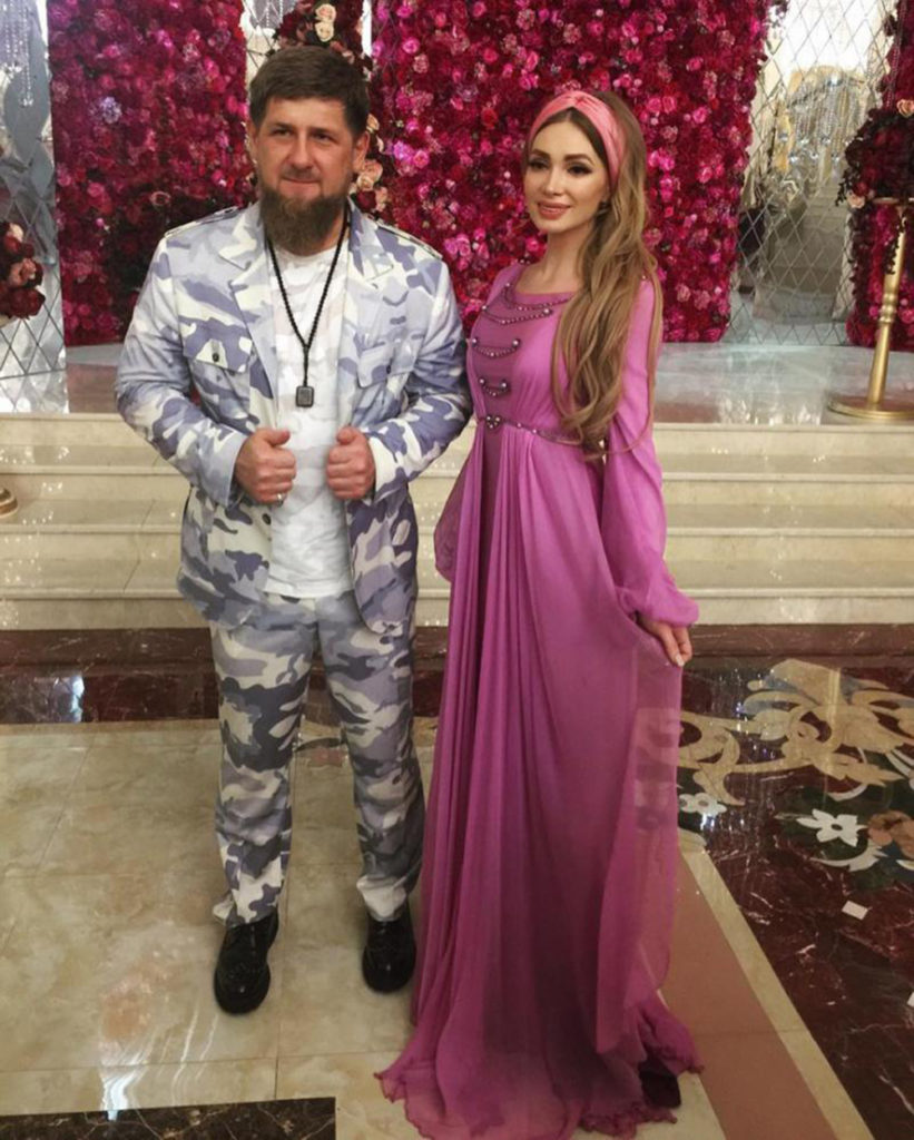 Звездные гости на модном показе Firdaws в Грозном