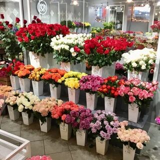 В каком цветочном магазине стоит выбирать букеты?