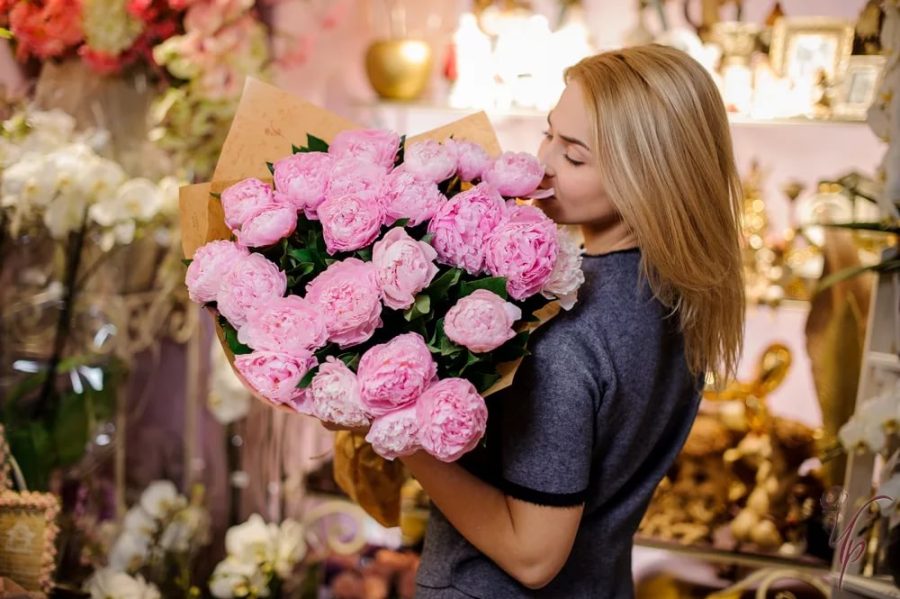 Порадуй любимого человека букетом цветов
