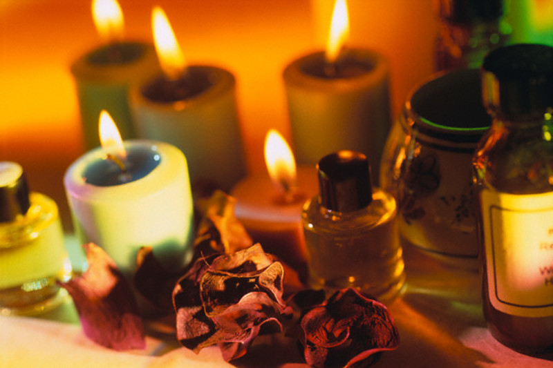 Как выбирать магические свечи и масла?